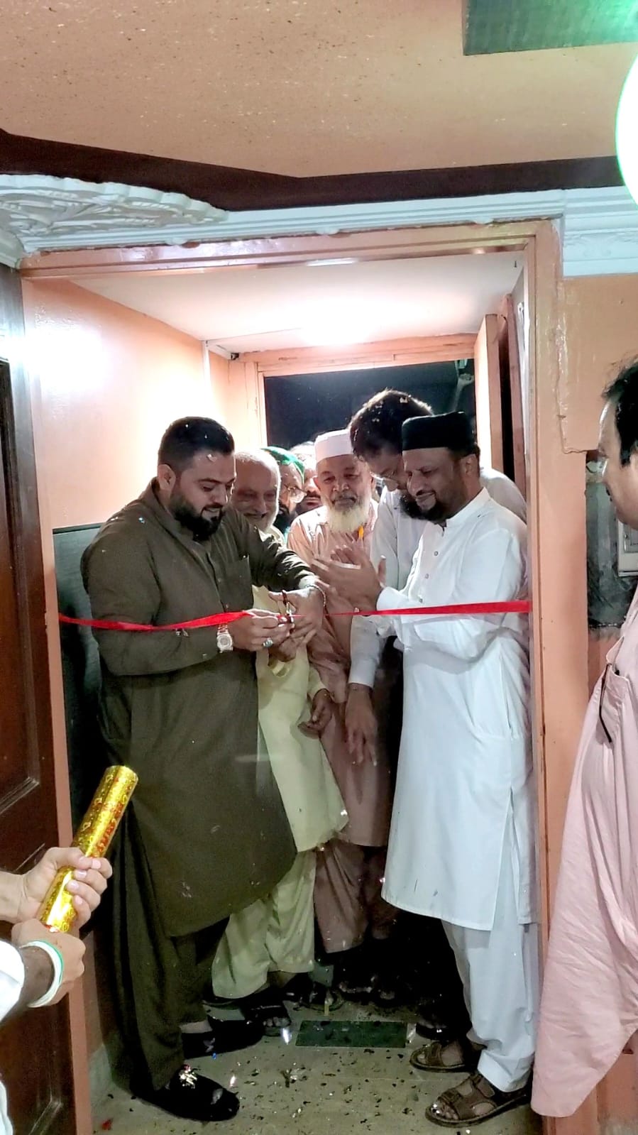 Certificate distribution